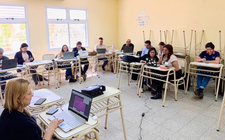 馃敶 PROVINCIALES | Carreras de formaci贸n docente: educaci贸n trabaja en la planificaci贸n de la oferta 2027, resguardando la estabilidad laboral