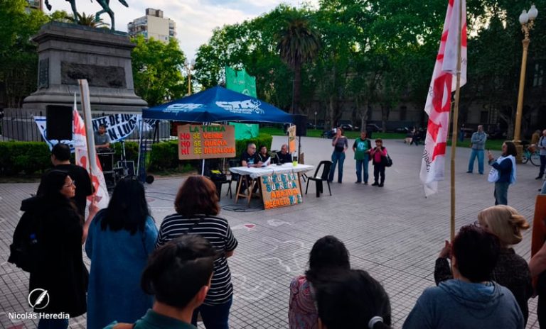 Organizaciones sociales y gremios movilizaron en Rosario contra el fallo de la Corte que derogó la Ley de Tierras