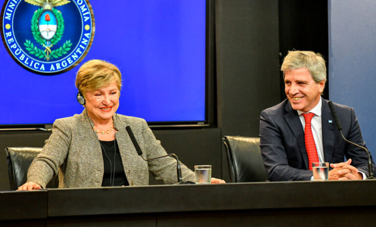 El FMI y el Gobierno llegaron a un acuerdo para el desembolso de US$ 900 millones