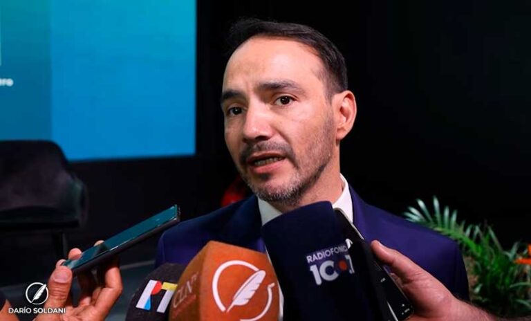 Valdés sobre las inundaciones en Corrientes: “Todavía no llegó la ayuda de Nación”